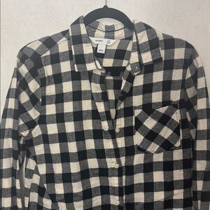 Old Navy Black and Cream Buffalo Plaid Tunic Shirt